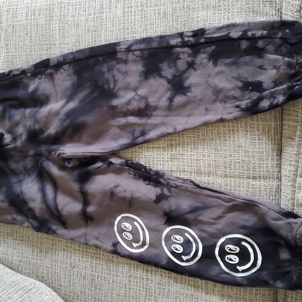 Pacsun smiley joggers